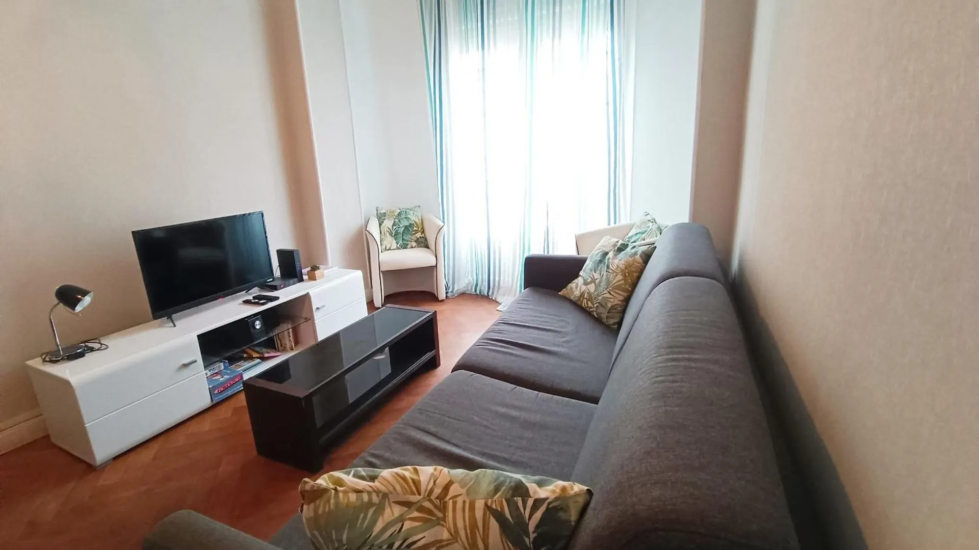 Charming T2 Apartment In Nice City Center צרפת